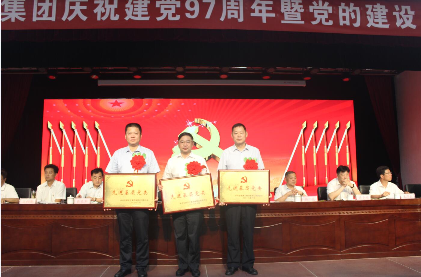 1530497818761490.jpg 4910152748148262125173637113324232418.jpg