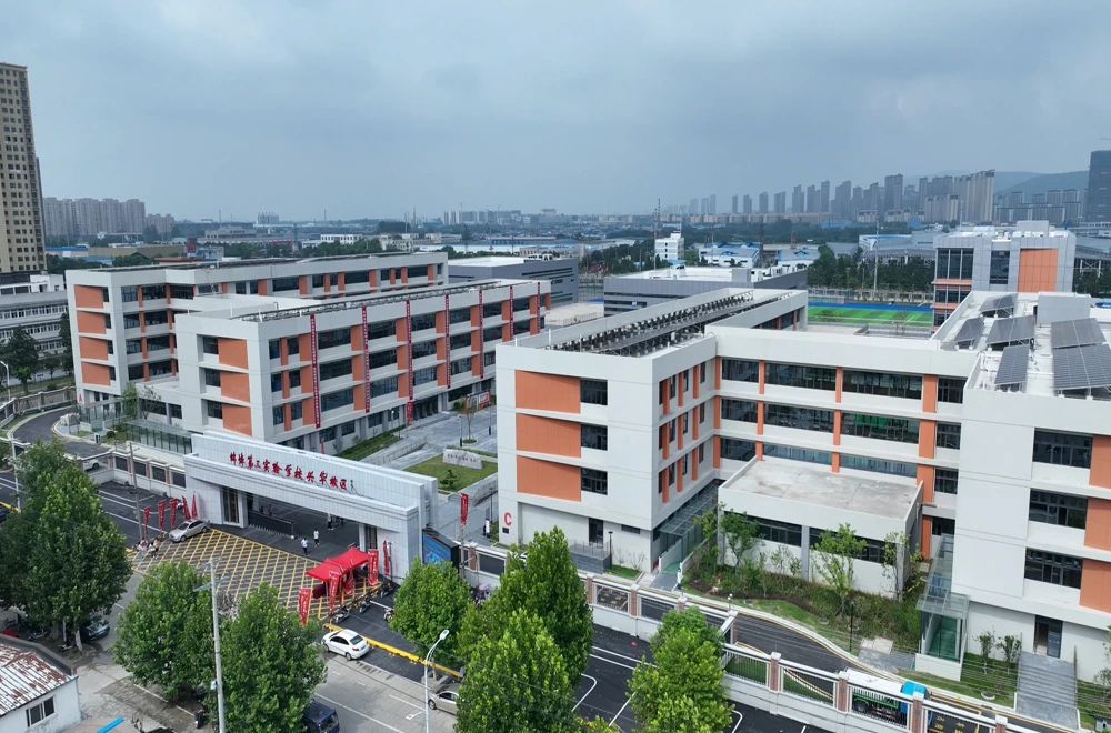 1747010875452823.jpg 4.jpg