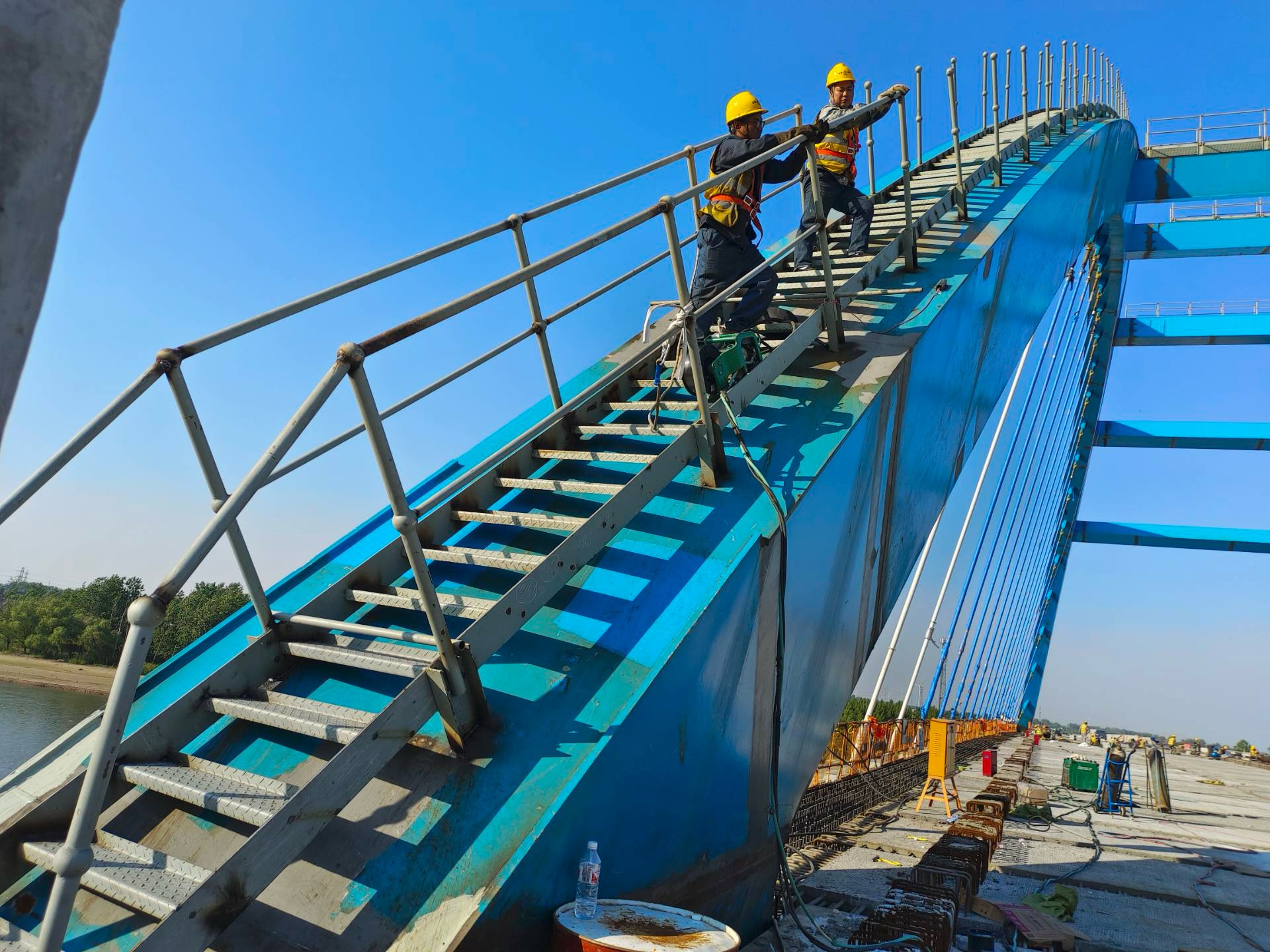 1747182951790622.jpg 亳蒙高速二期06標1.jpg