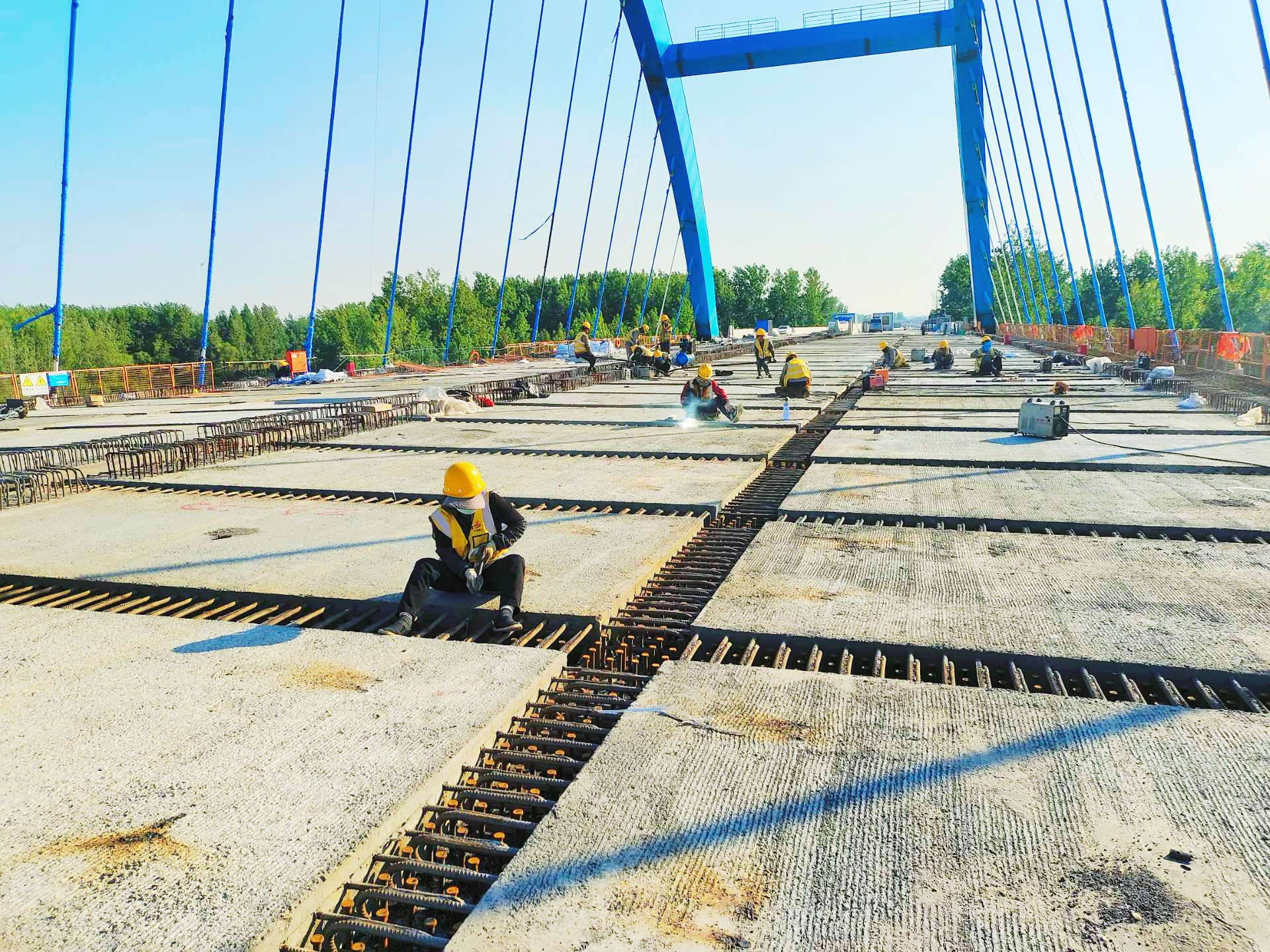 1747182963607565.jpg 亳蒙高速二期06標2.jpg