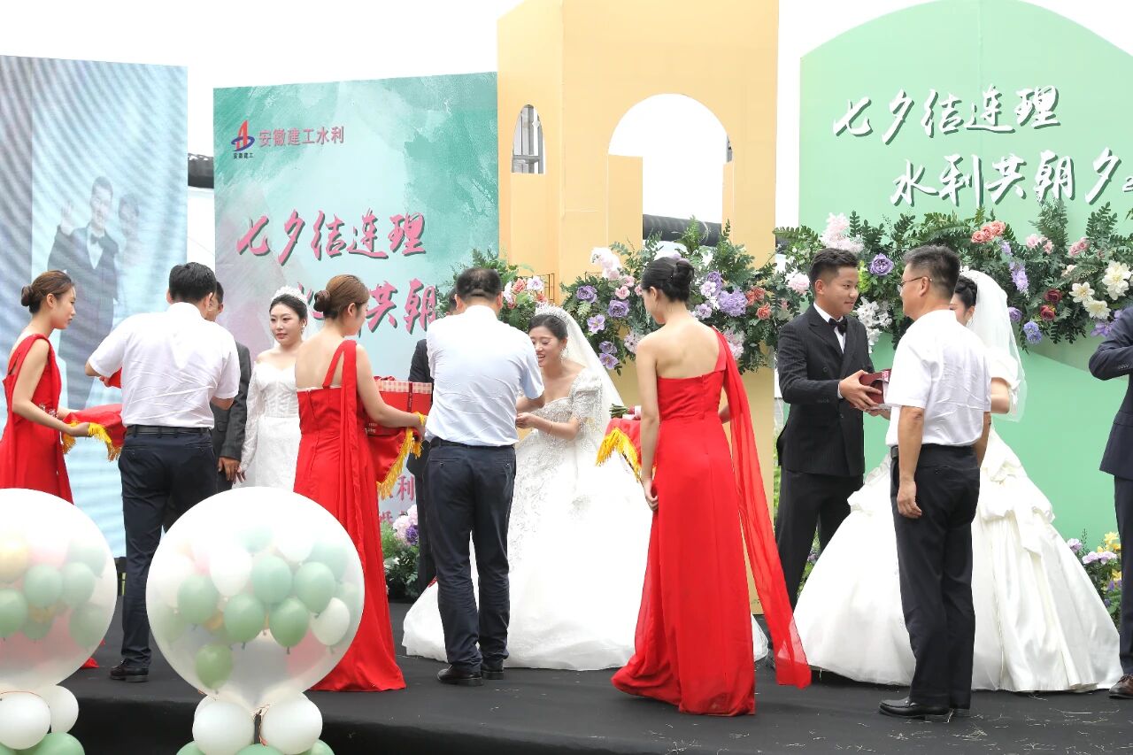 1756516748580498.jpg 4.jpg