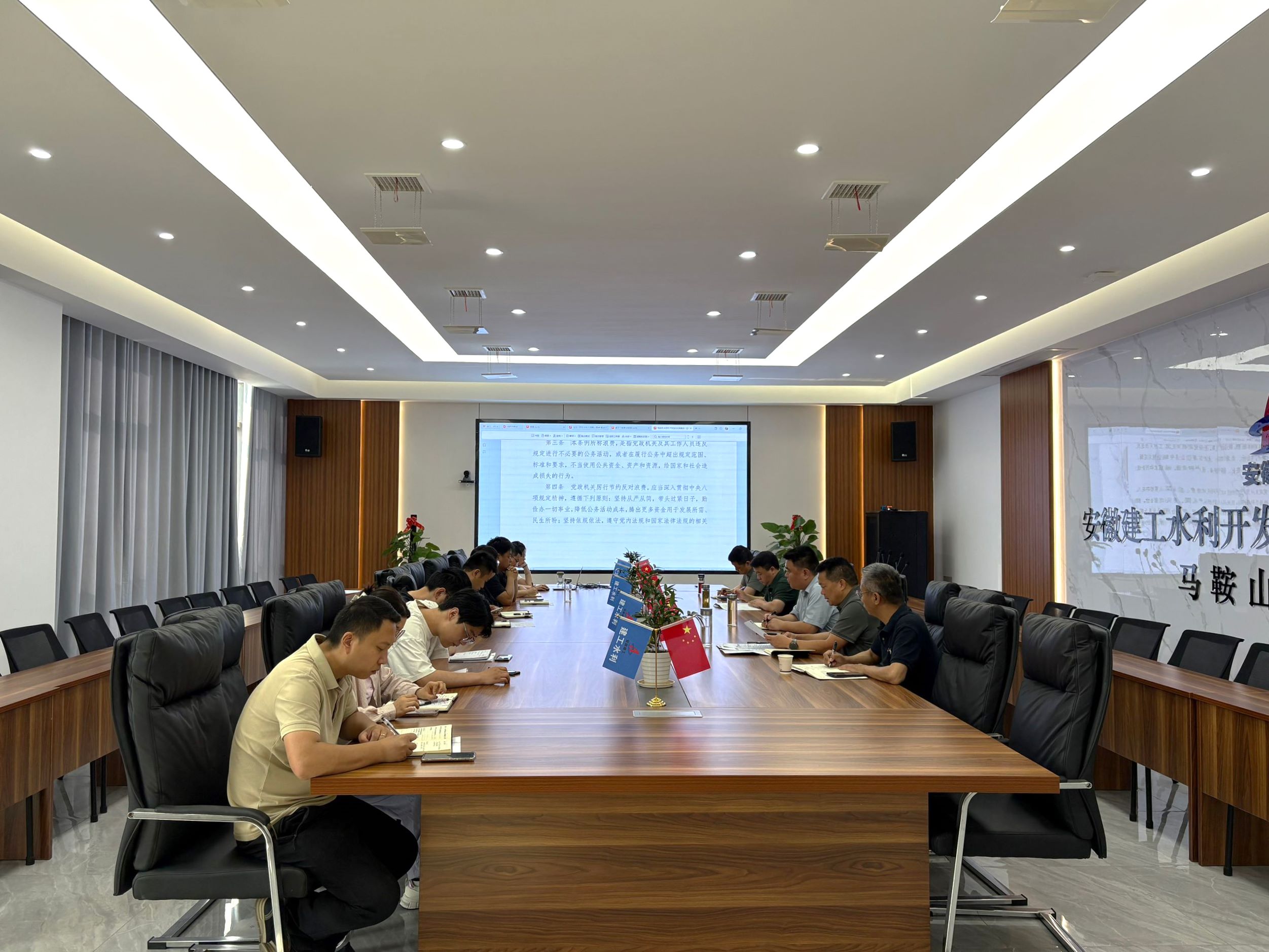 1761181136432813.jpg 1761181136432813.jpg