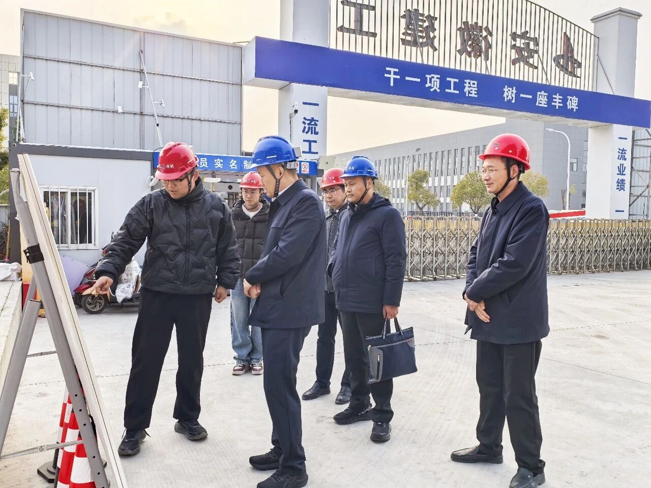 1767597295128118.jpg 1767597295128118.jpg